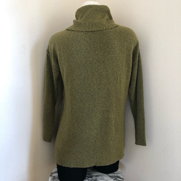 Becca Tilley x bar III green cowl neck sweater szM - Picture 3 of 3